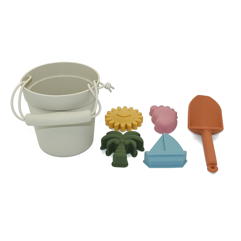 Hot Selling Silicone Bucket Set for Kids Play on the Beach Eco-friendly Food Grade Silicone Beach Sand Toys for Kid