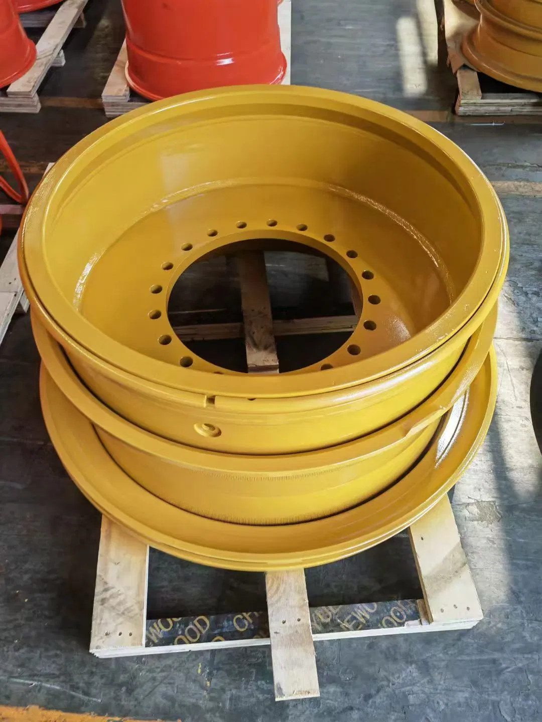 Construction Mining Wheel Rim Earthmover Dump Truck Flange Weld Giant Multi Pieces 35-17.00/3.5 24.00r35 E4 L5 29-24.00/3.0 29-22.00/3.0 57-32.00/6.5