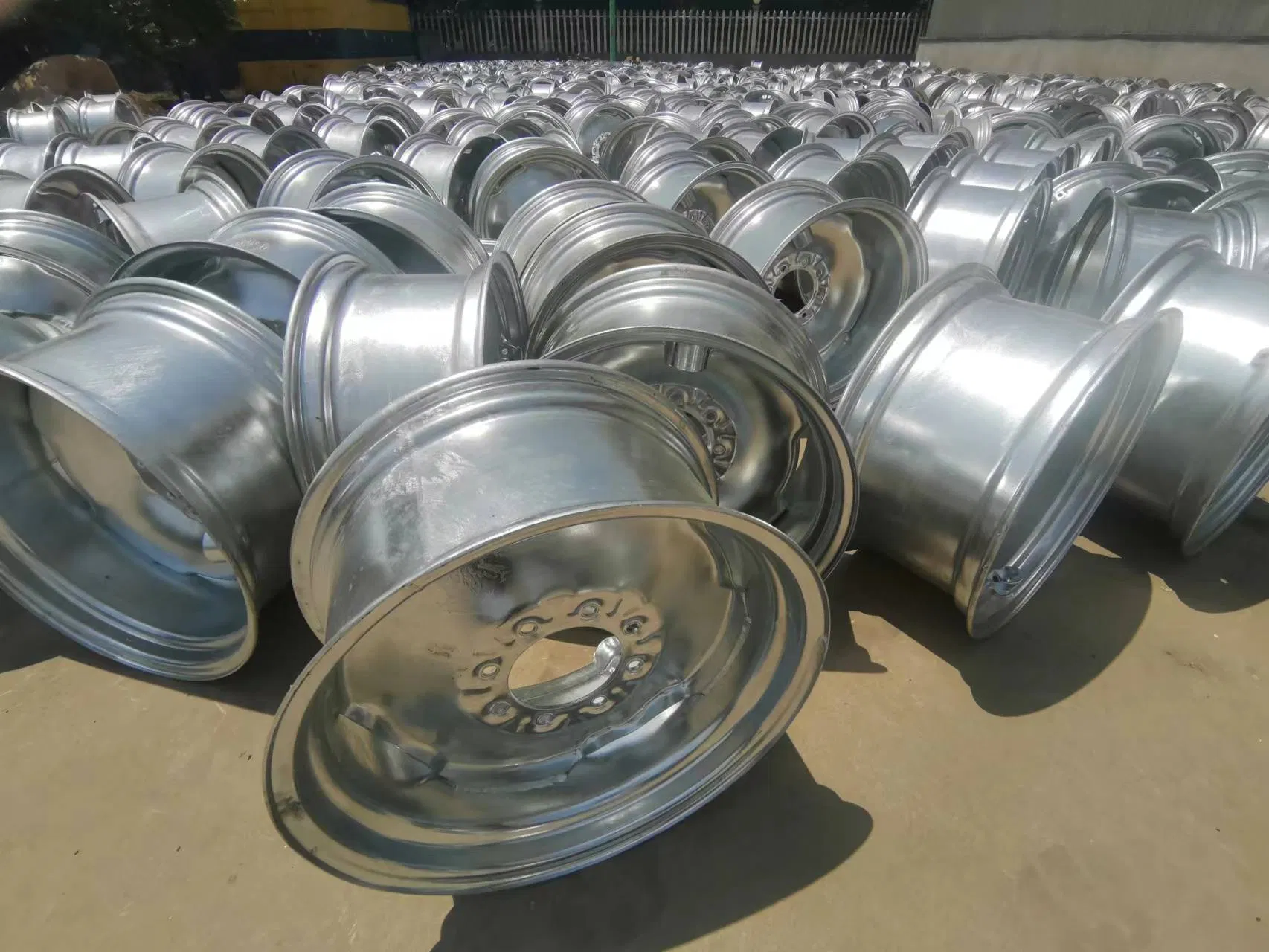 Hot Galvanizing Steel Wheel Irrigation Wheel of W12X24 W10X38
