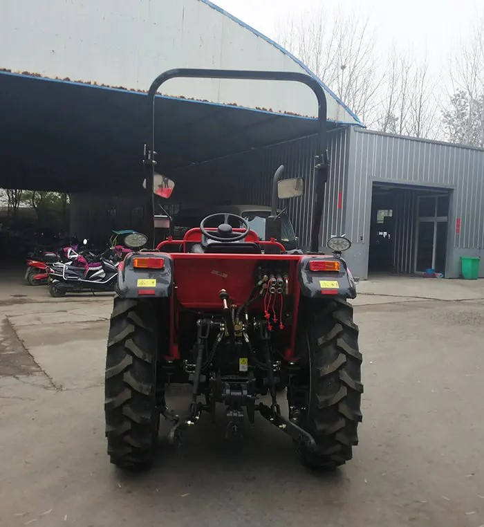 High Power 160HP 4X4 Heavy Duty Agriculture Tractor Lt1604 Featuring 4WD Wheel Engine Pump Gearbox Bearing Core