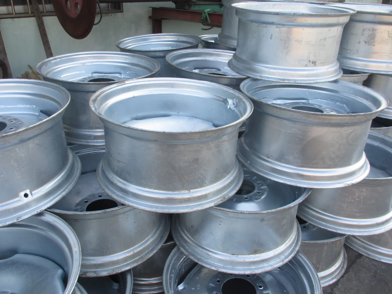 Hot Galvanizing Steel Wheel Irrigation Wheel of W12X24 W10X38