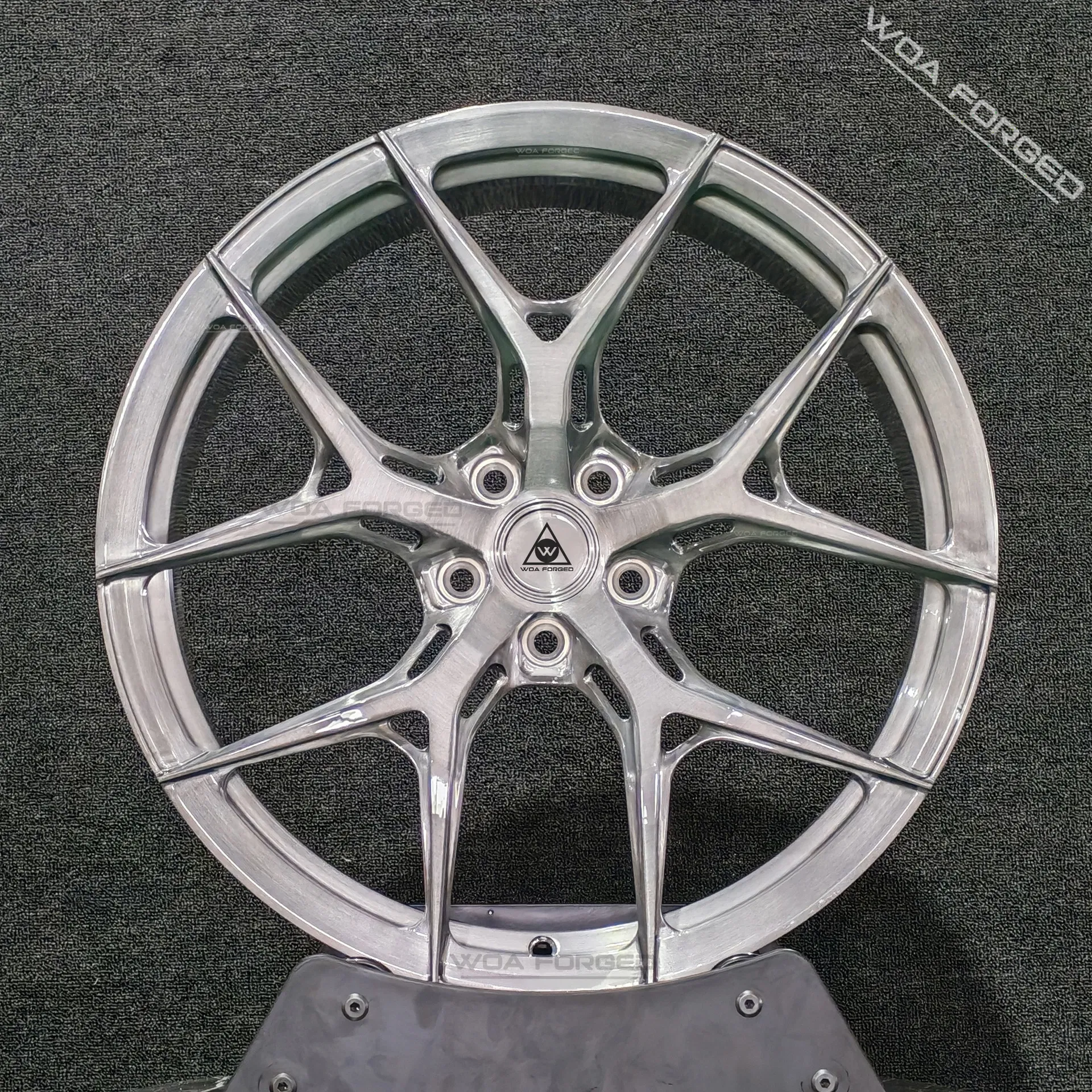 Alloy Wheels Detail 1