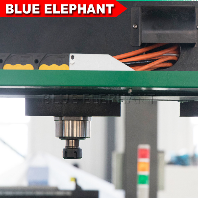 High Level Jinan Blue Elephant 1530 Multi-Head CNC Router Machines for Wood Carving Mirror Frame for Sale in UK