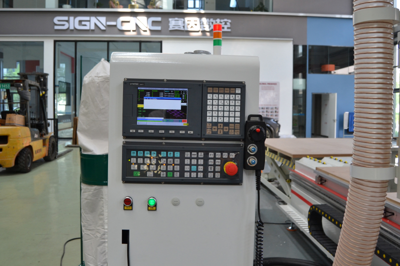 Sign-CNC 3 Axis Atc Linear Carousel Wood CNC Router 1224 with 12 Tools Automatic Loading Unloading for Woodworking