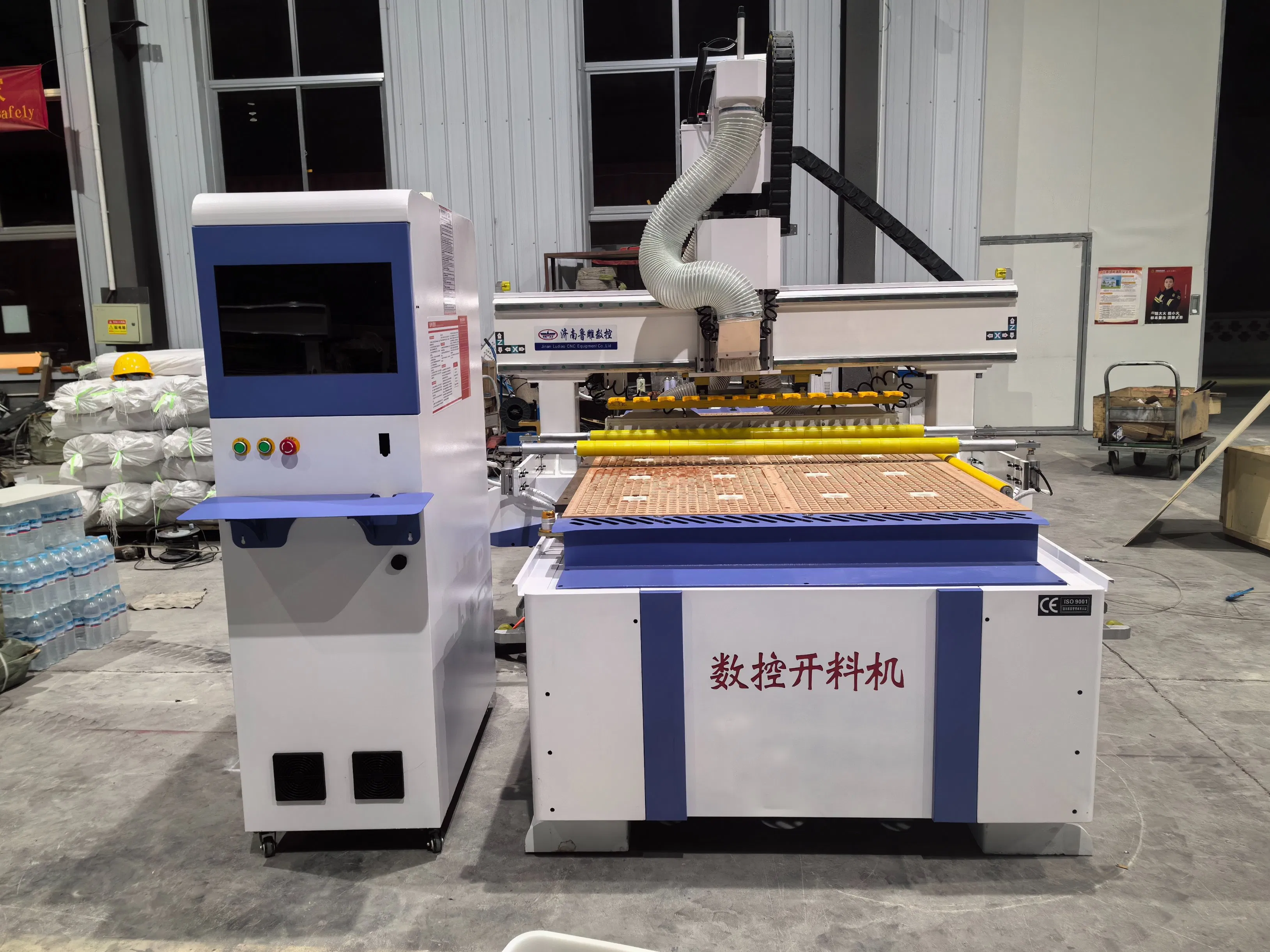 Auto Tool Changer Atc 9kw Spindle Atc CNC Router with Syntec Nc Studio for Furniture 3D Sculpture Wood Working Engarving Cutting 1325/1530 Atc CNC Router
