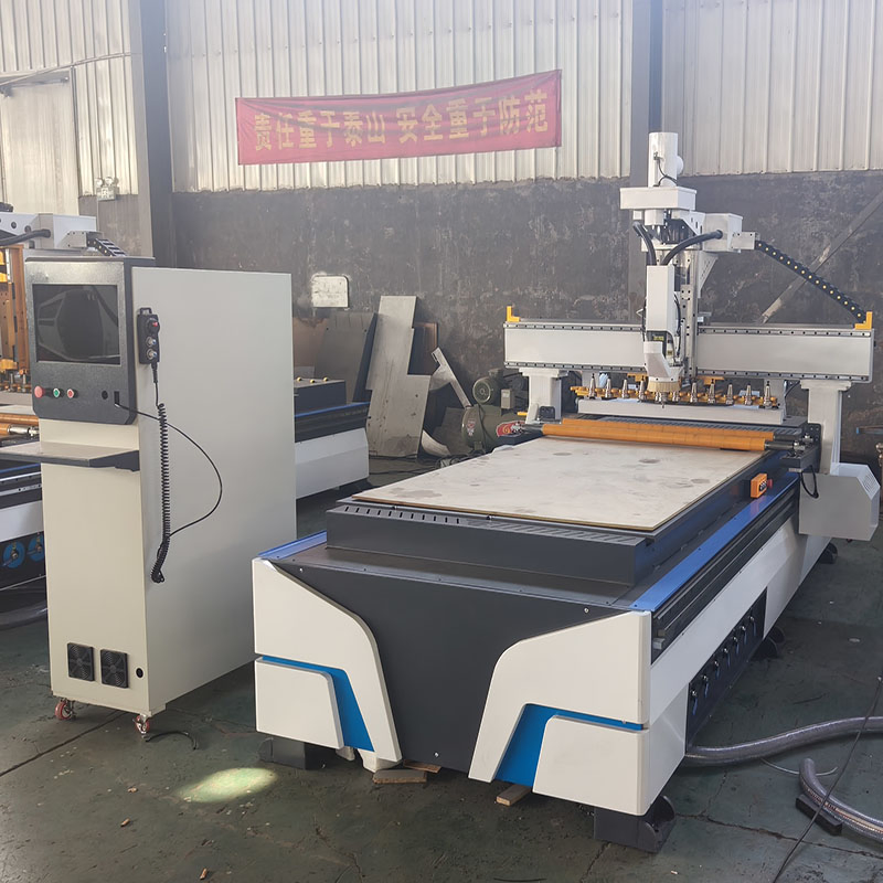 Multi Head Rotary 3D Wood Duplicator Carver Multi-Heads 4 Axis CNC Router Wood Carving Carpentry Machine