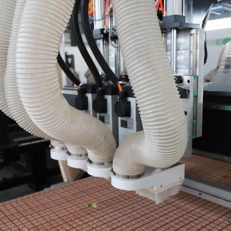 Four-Process Multi-Head CNC Woodworking Carving Machine Used for Making Wooden Furniture