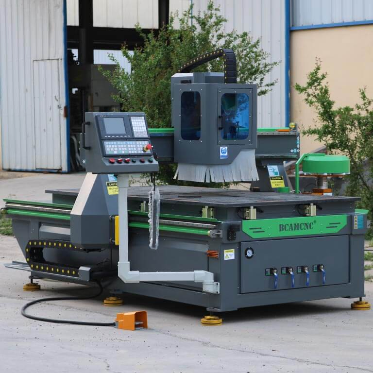 Factory Supply 1325 Atc CNC Woodworking Router Hot Sell Wood Furniture Cabinet Door Making Machine Auto Tools Changer Router