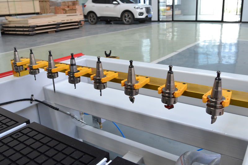 4 Axis Atc 3D Woodworking CNC Router for Wood MDF Furniture with Auto Tool Changer Syntec System