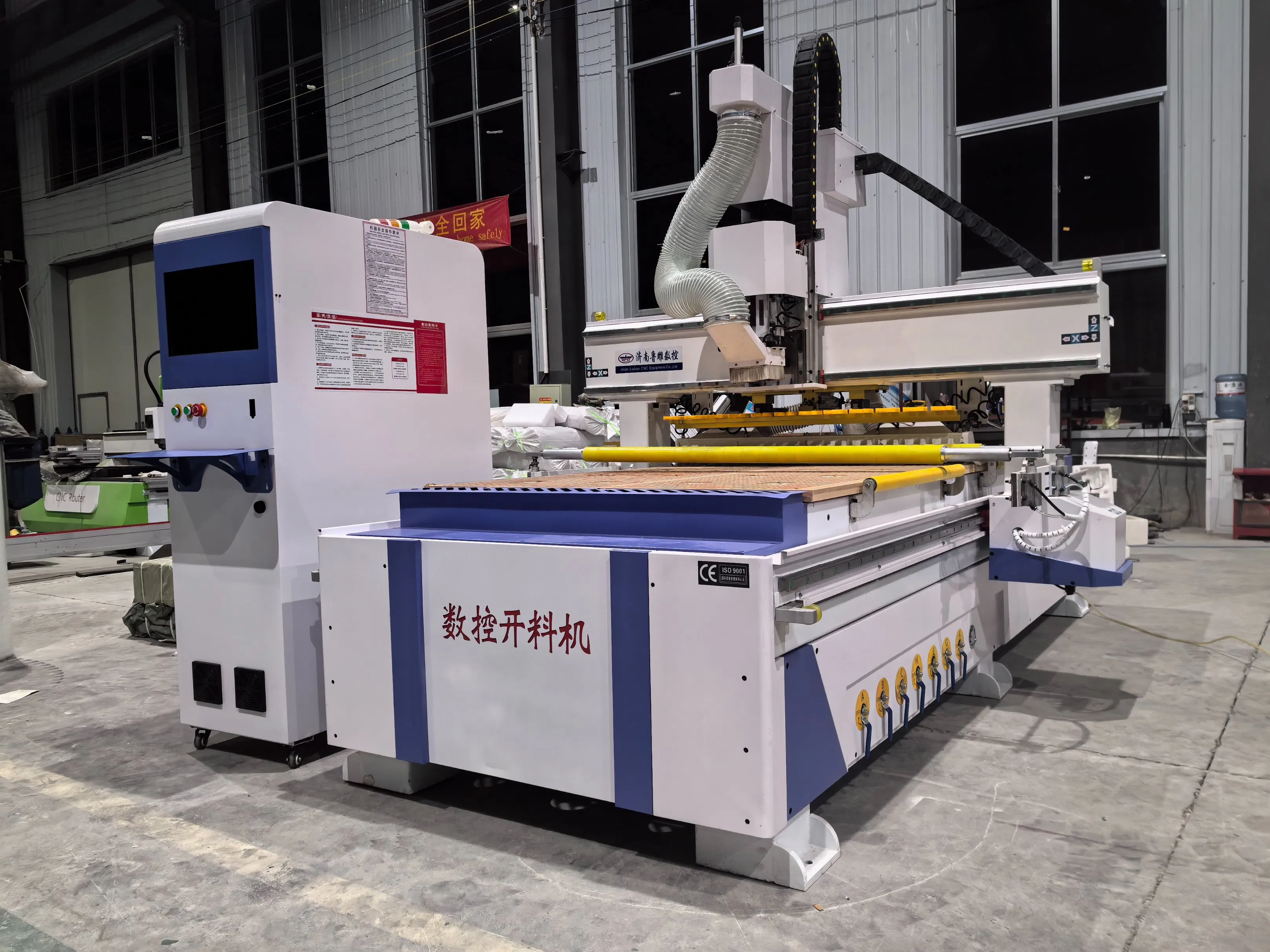 Auto Tool Changer Atc 9kw Spindle Atc CNC Router with Syntec Nc Studio for Furniture 3D Sculpture Wood Working Engarving Cutting 1325/1530 Atc CNC Router