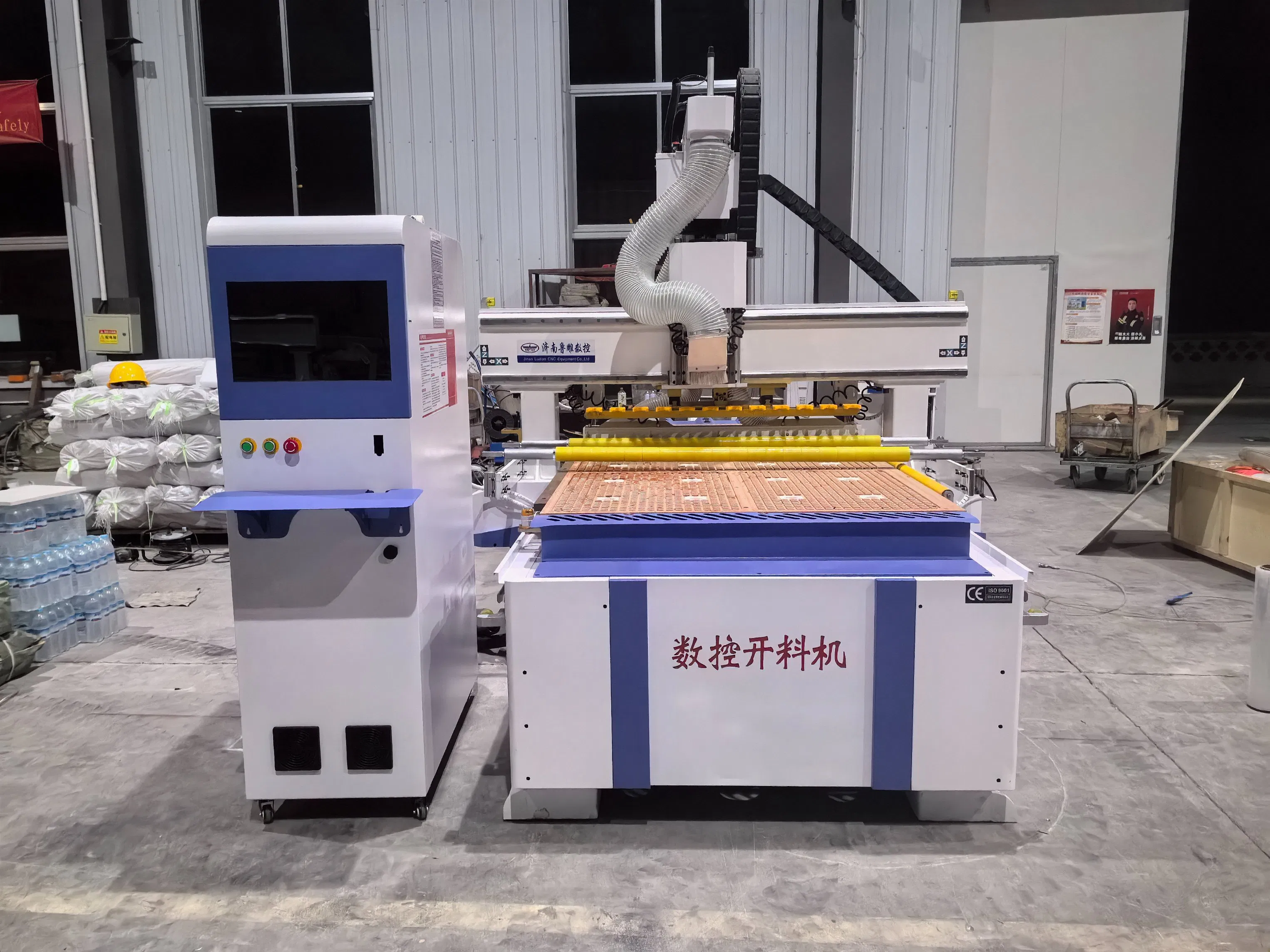 Auto Tool Changer Atc 9kw Spindle Atc CNC Router with Syntec Nc Studio for Furniture 3D Sculpture Wood Working Engarving Cutting 1325/1530 Atc CNC Router