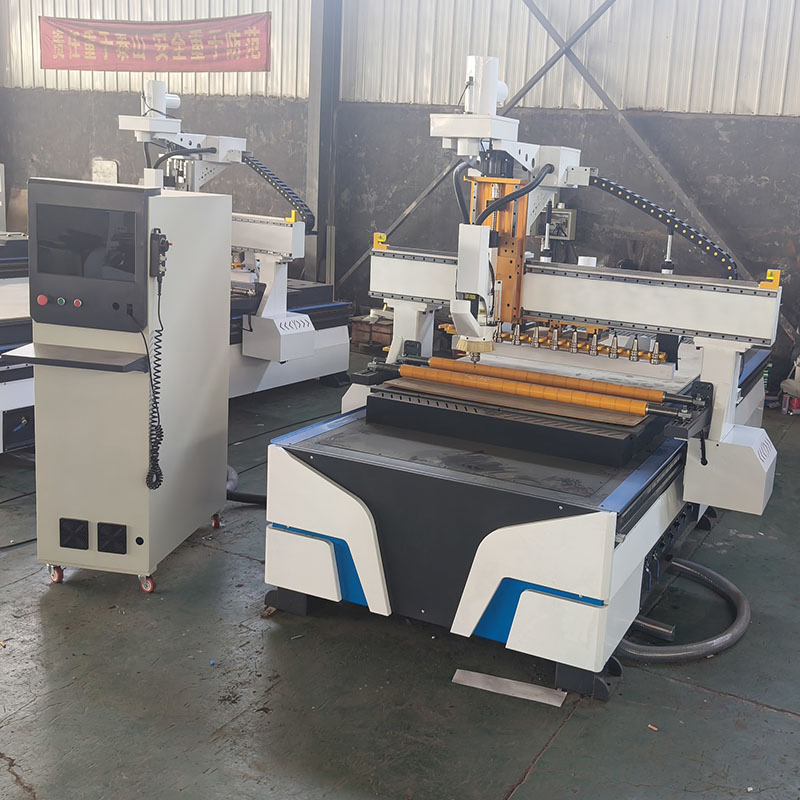 Multi Head Rotary 3D Wood Duplicator Carver Multi-Heads 4 Axis CNC Router Wood Carving Carpentry Machine