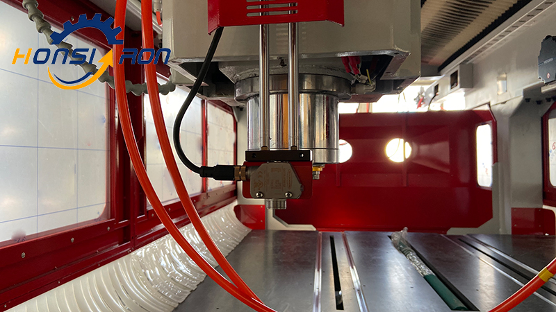 Five Axis CNC Aluminum Cutting Machine CE Certified High Quality Rotary Cutter Head Cutting Composite Box Plate Cutting Machine