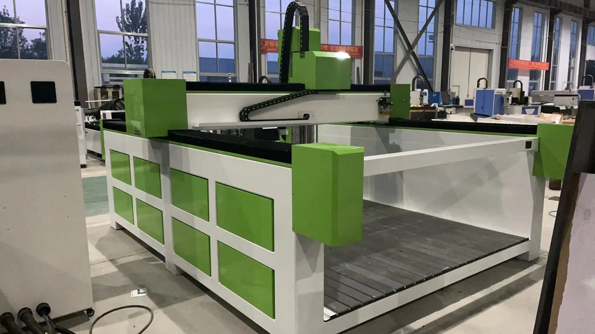 Affordable Price 4 Axis 5 Axis Spindle Mold Prcessing Wood Carving Foam Cutter 3D Sculpture Mold Foam CNC Cutting Engraving Machine