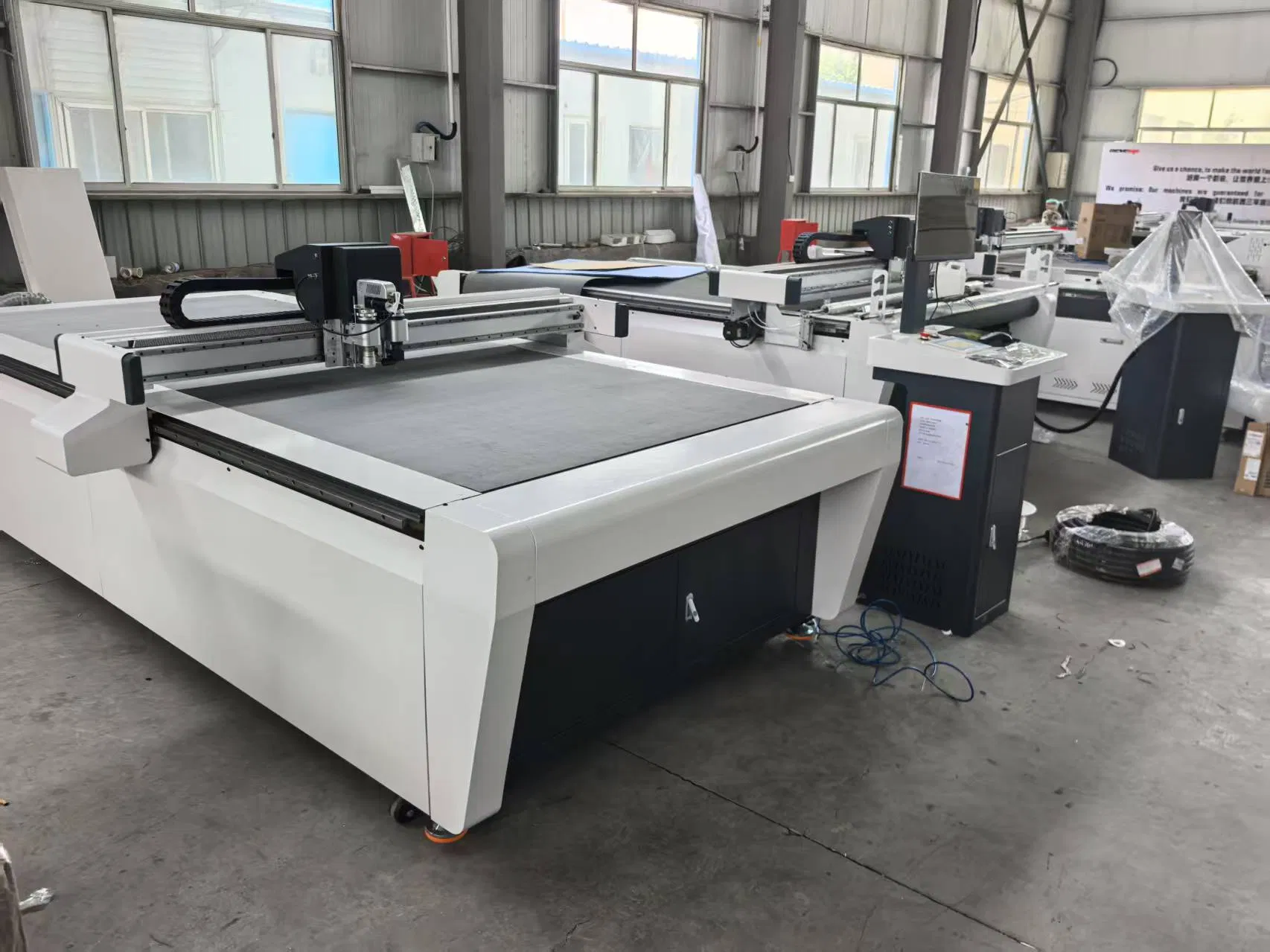 Automatic CNC Knife Cutter Table Cutting Engraving Router Machine for EVA EPE PE XPE PU Foam Silicone Sponge Pet Acoustic Panel Felt