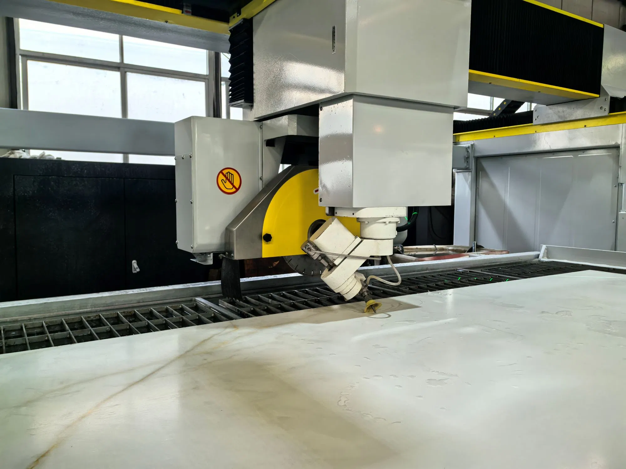 Automatic 5 Axis CNC Sawjet Machine for Ceramic, Marble, Granite, Quartz, Porcelain Multifunctional Waterjet+Bridge Saw Cutting with Factory Price in Europe USA