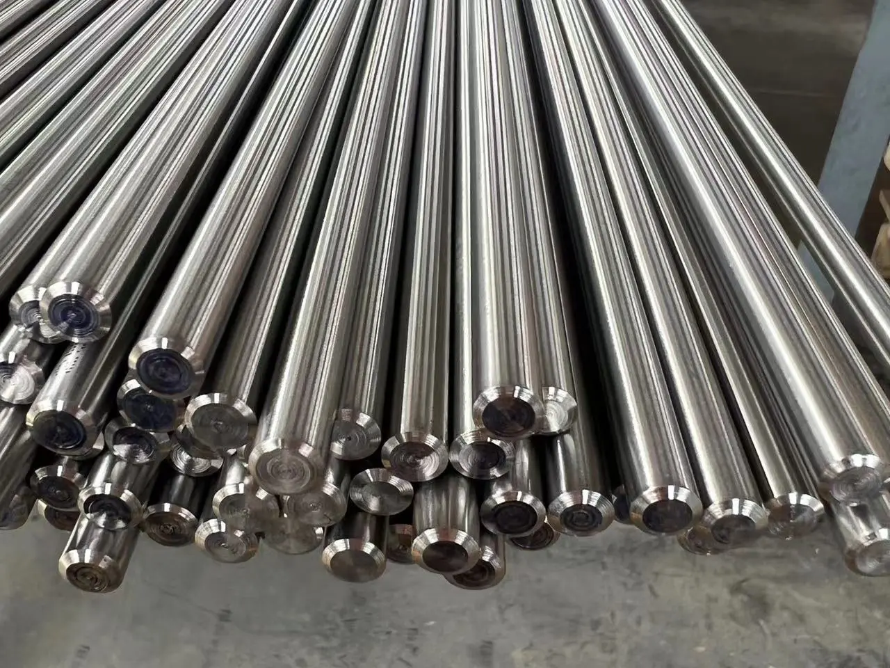 China GR12 titanium bar rod corrosion-resistant and high-strength Manufacturers, Supplier