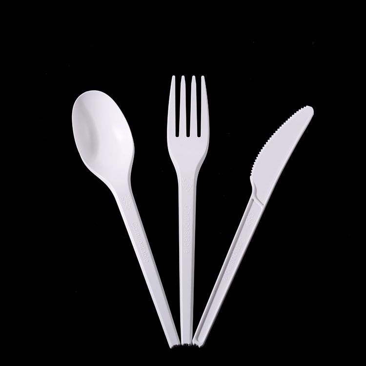 Lead with Sustainability Using Our 100% Biodegradable CPLA Cutlery Spoons, the Ideal Choice for Green Food Service.