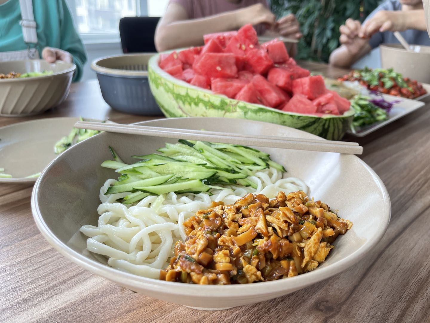 Wholesale Plant-Fiber Rice Husk Salad Bowl BPA-Free Plastic-Free Heat Resistant Carved Luxury Design Food Grade for Wedding