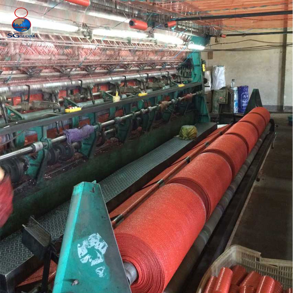 Class a Wholesale Packing in Roll PP Net Mesh Sack PE Raschel Bag Fabric for Onion Fruit Vegetable Packaging Potato Garlic