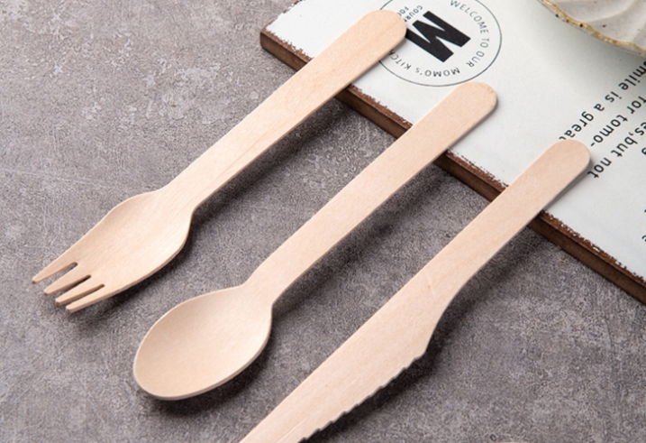 160mm Biodegradable Eco Friendly Disposable Cutlery Customized Wooden Utensils Set Of Forks Spoons Knives For Party And Wedding
