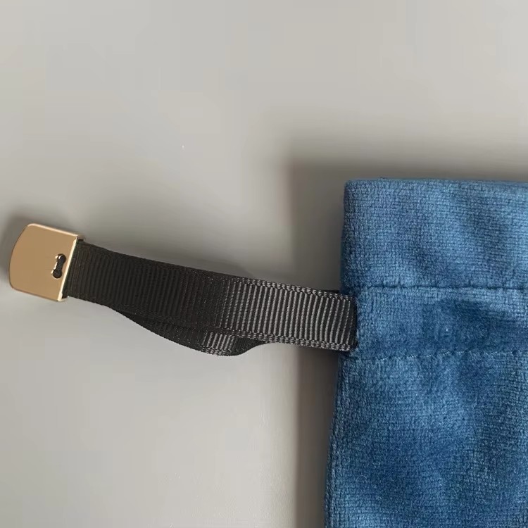 Ribbon & Metal button