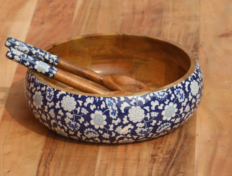 High Quality Handmade Mango Wood Salad Bowl Set: Bohemian Flora Design Customized Carved Salad Bowls for Home With Salad Servers