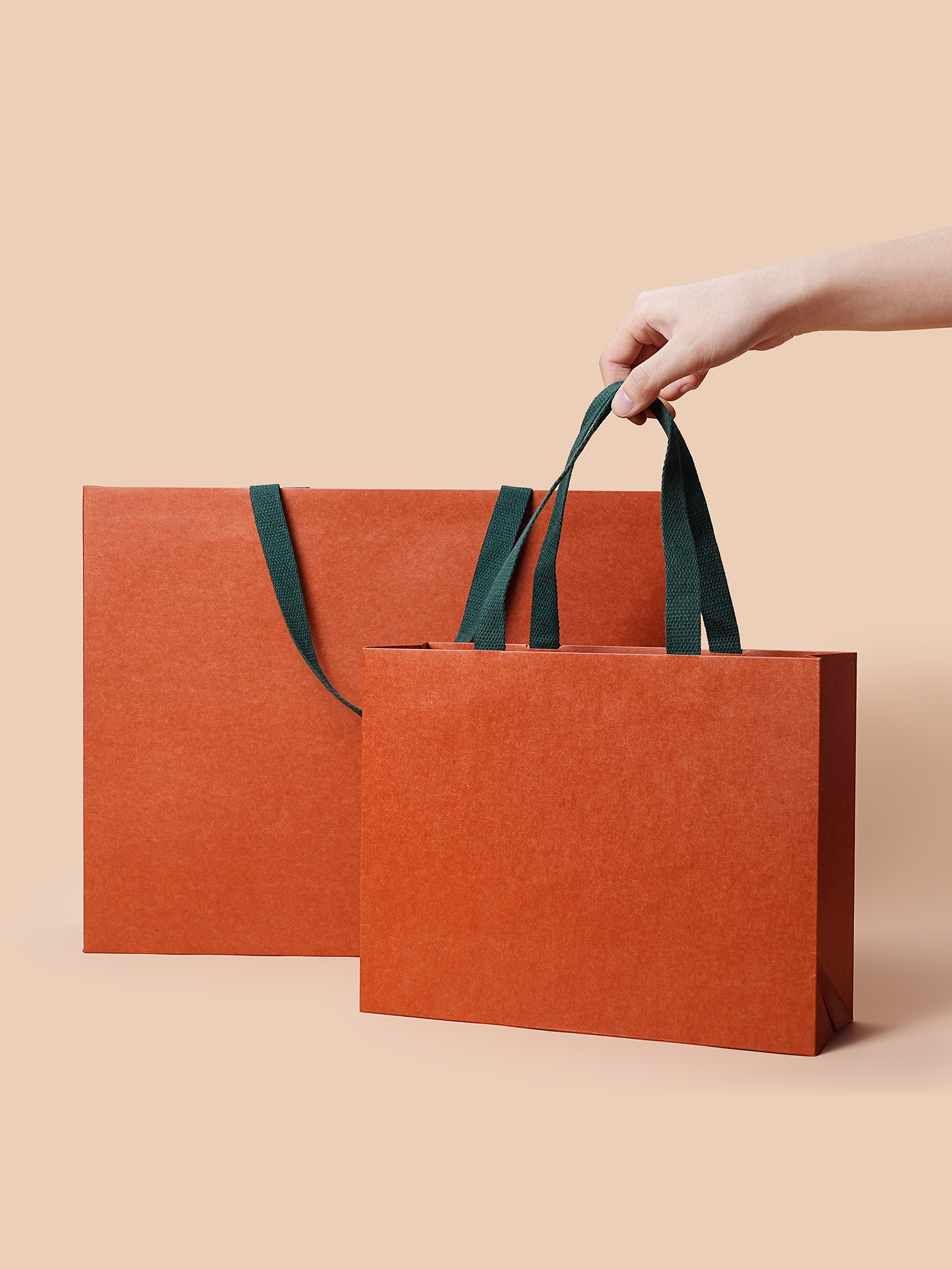 Kraft Paper Gift Shopping Bag-Portable Specialty Holiday Packaging for Business &amp; Shopping Use Enterprise Customization