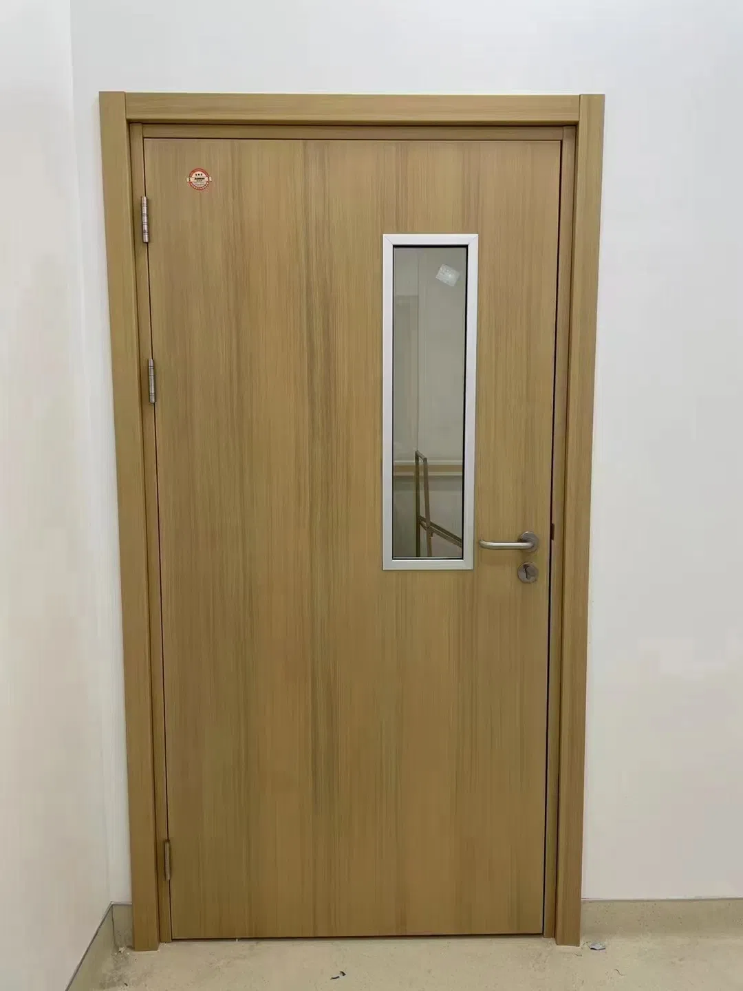Saída de Emergência Porta de Aço Resistente ao Fogo e à Prova de Fogo com Barra de Pressão Fornecimento Direto da Fábrica