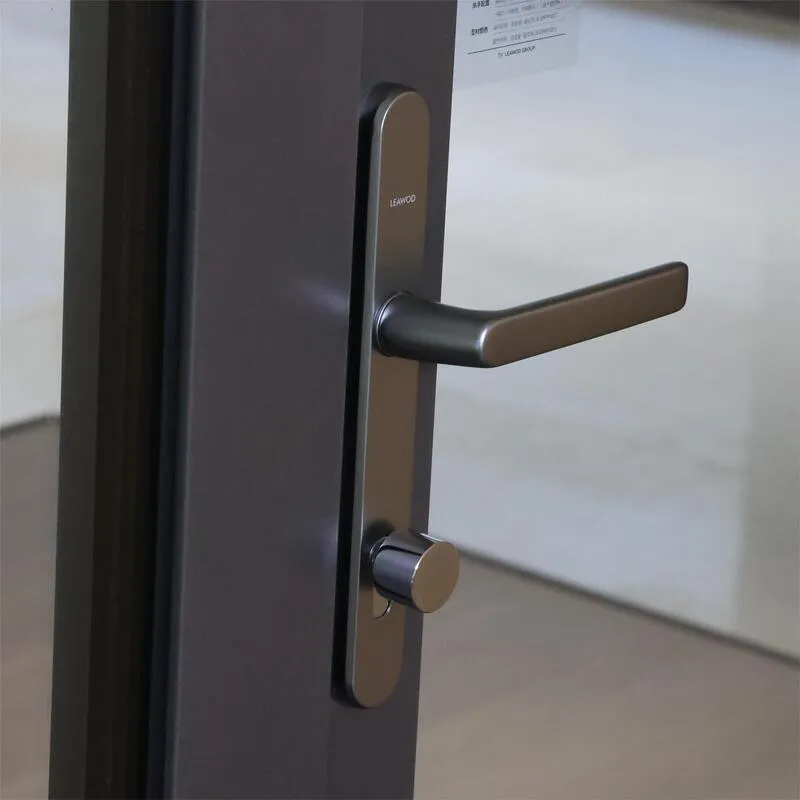 Detalhe porta curvo 3