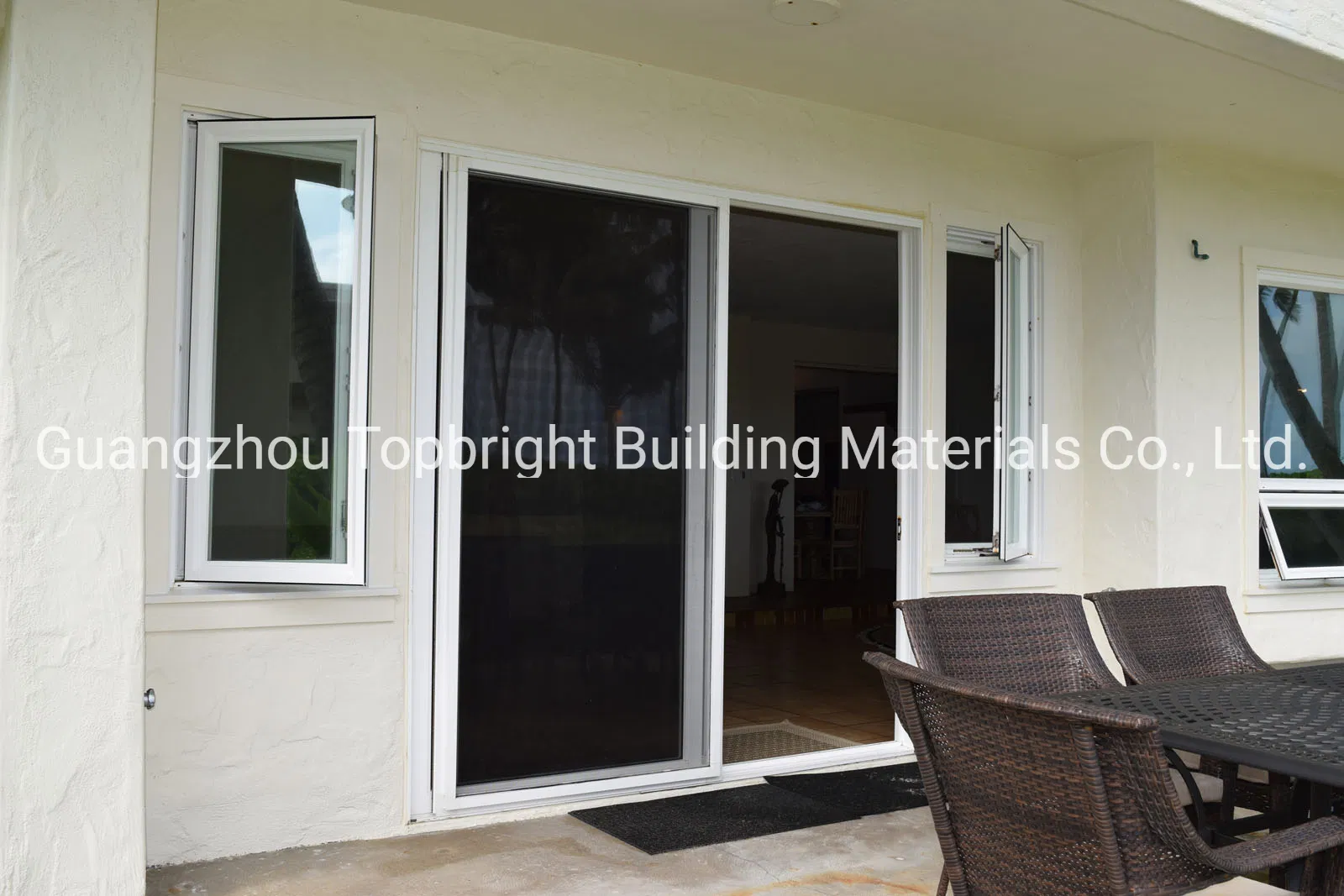 Concha 60 Caixilhos 2 Porta PVC/UPVC com Conjunto de Maçaneta de Alta Qualidade