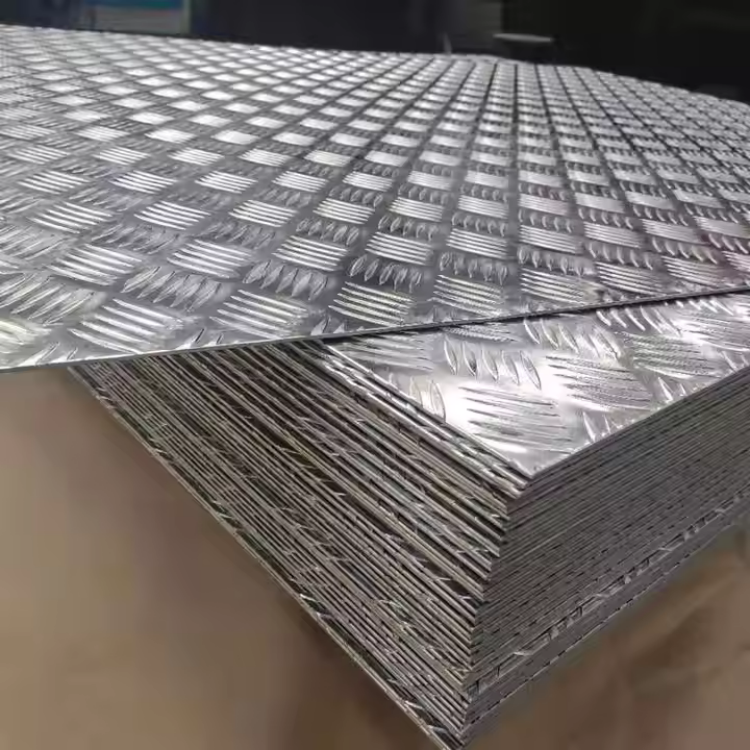 China Supplier A36 Q235B Pattern Embossed Steel Plate Carbon Steel Checkered Plate