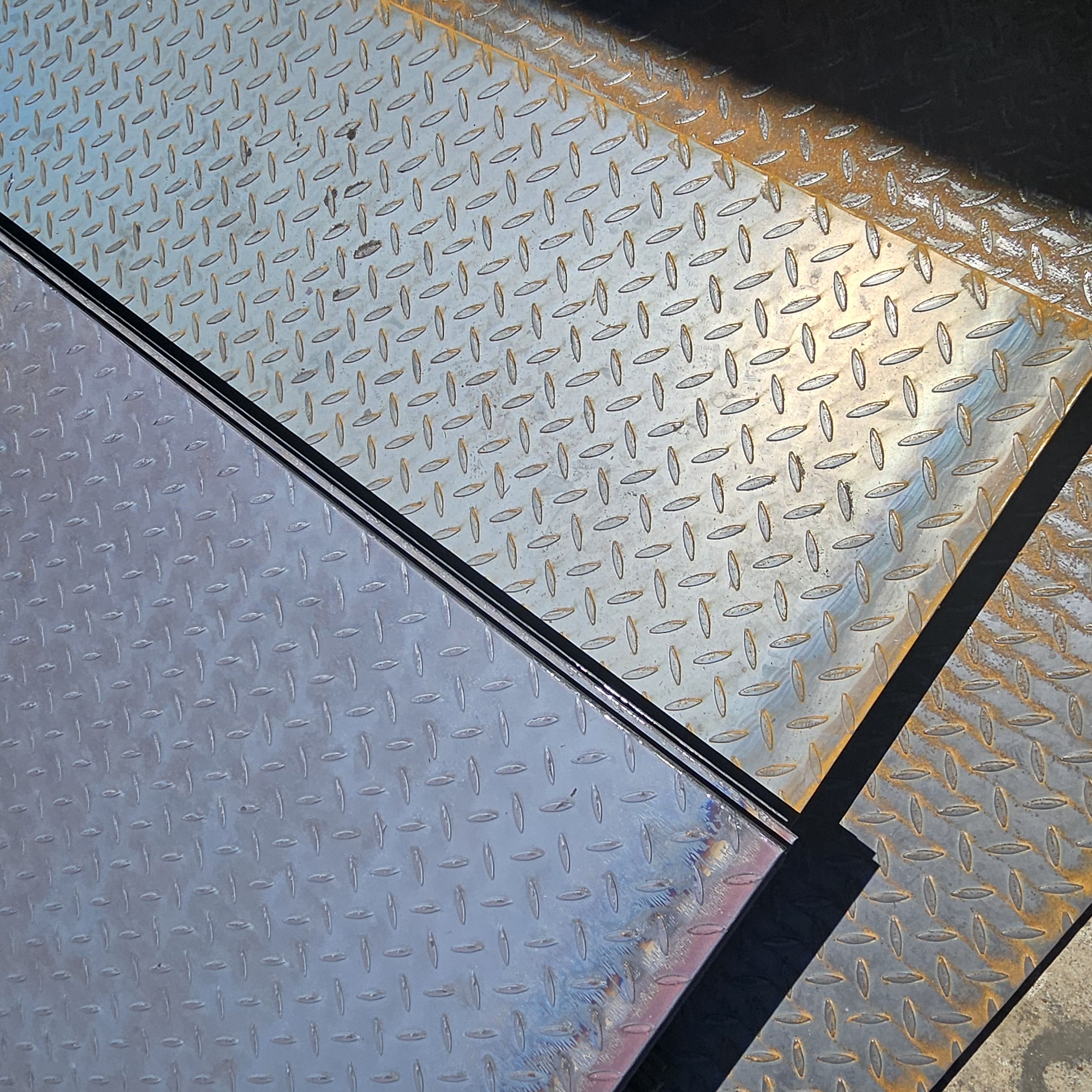 Hot selling cold rolled hot rolled 2mm 3mm 4mm Q235 Q335 carbon steel coil roll plate sheet price