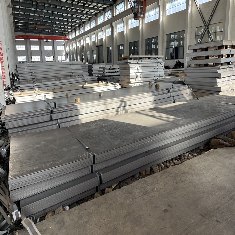 Heavy steel plate stacked