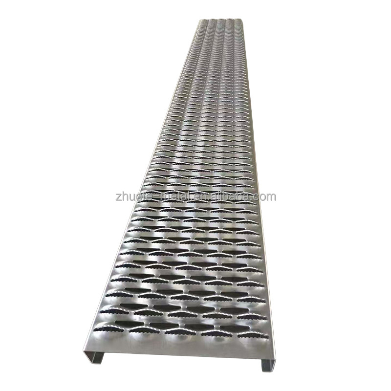 Heavy Load Mild Steel Serrated Perforated Walkway Sheet Round Hole 6.0mm Industrial Grade Drainage System Outdoor Floor Coated