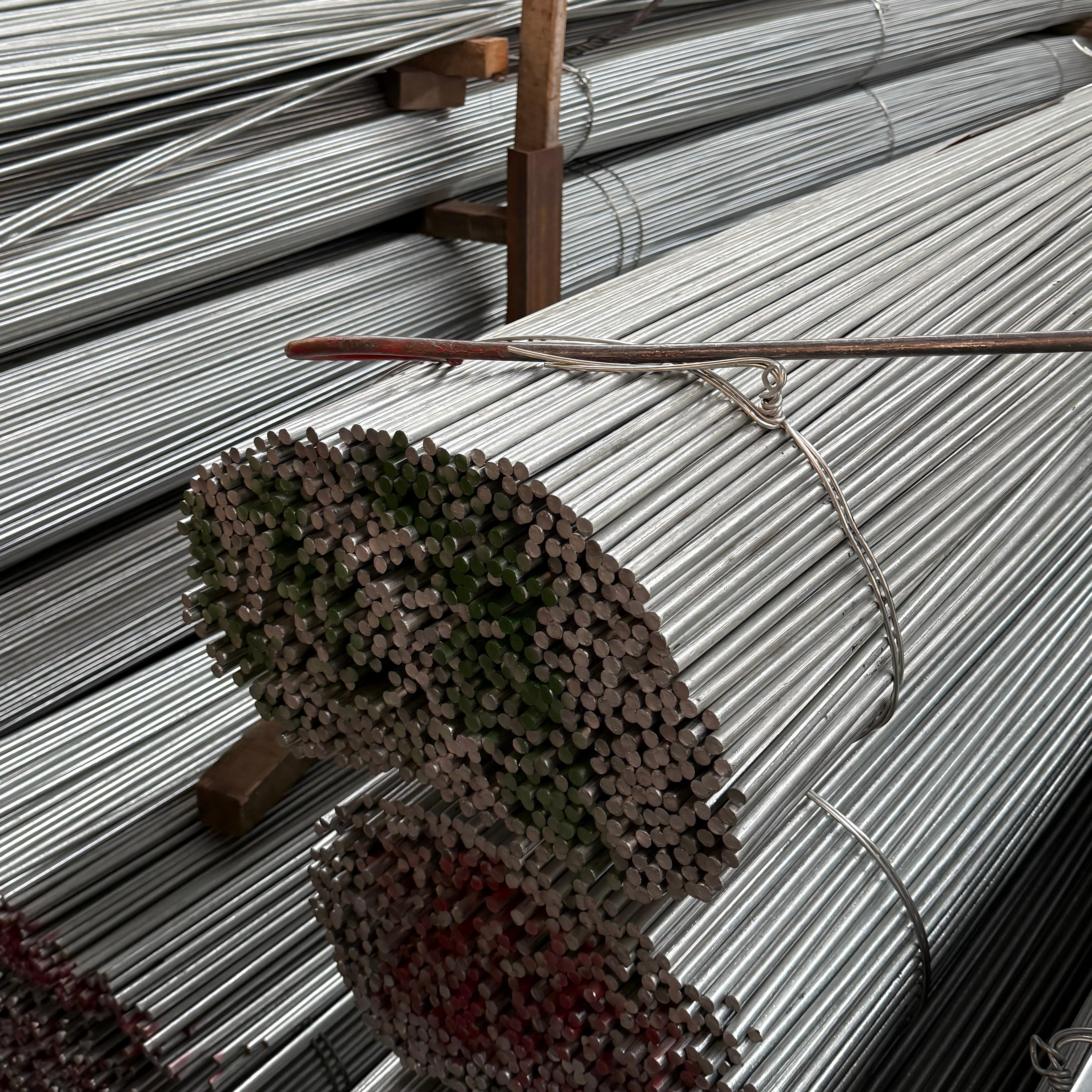 Galvanized round steel