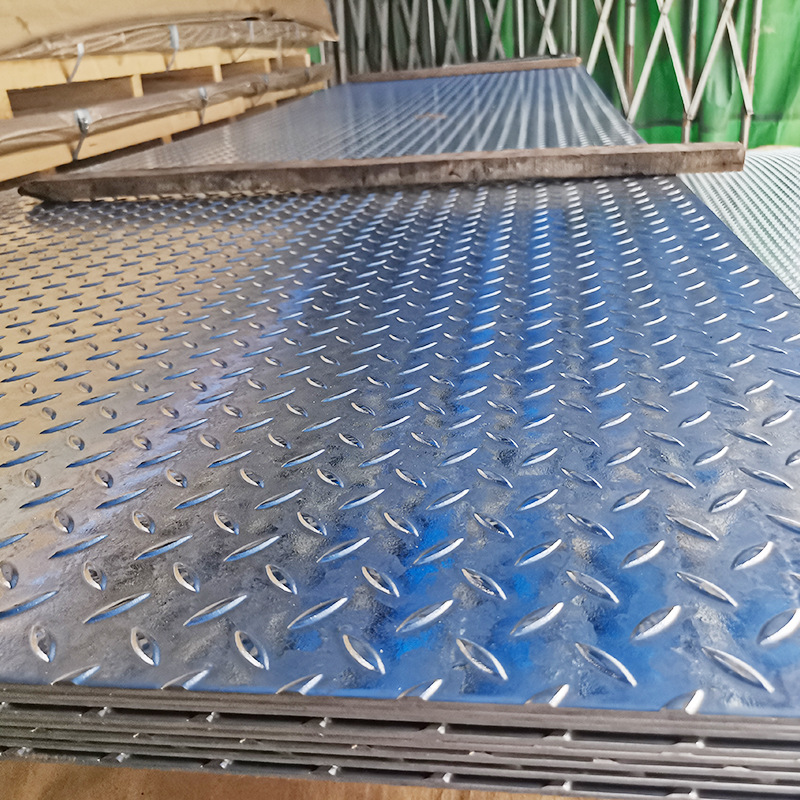 Q215 Q235b Q355 Ms Diamond Steel Sheet Mild Carbon Steel Sheet/a36 Q235 hr Checkered Iron Sheet Patterned Plate / Sheet