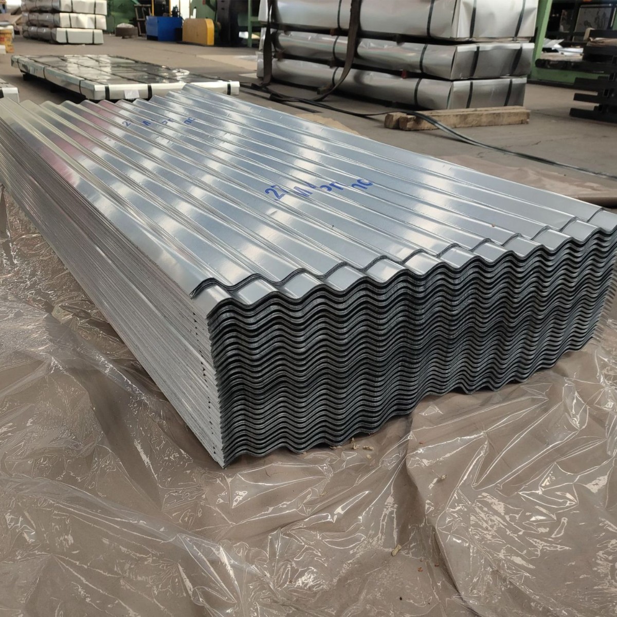 Galvanized/Galvalume Zinc Coated Steel Corrugated Roofing Sheets 0.21-0.22mm Mid-Hardness DIN EN BIS Certified