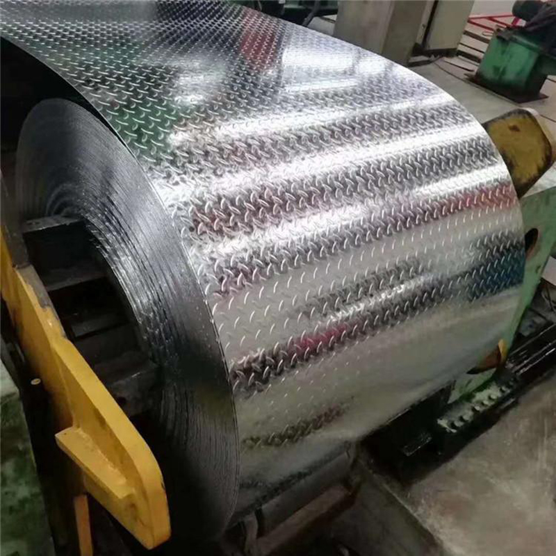 Factory Price 2mm 3mm 5mm 6mm Steel Checker Plate Mild Steel Hot Dipped Galvanized Steel Checkered Plate