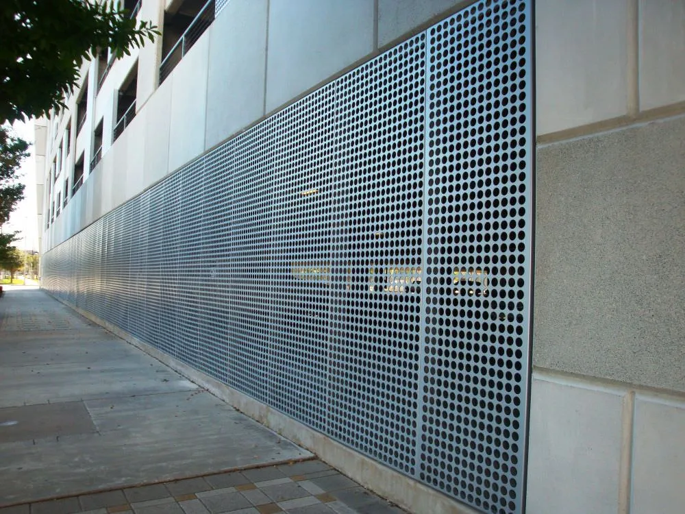 1mm 1.2mm Hole Diameter Stainless Steel 304 Perforated Sheet Punched Metal Stainless Steel Perforated Sheet
