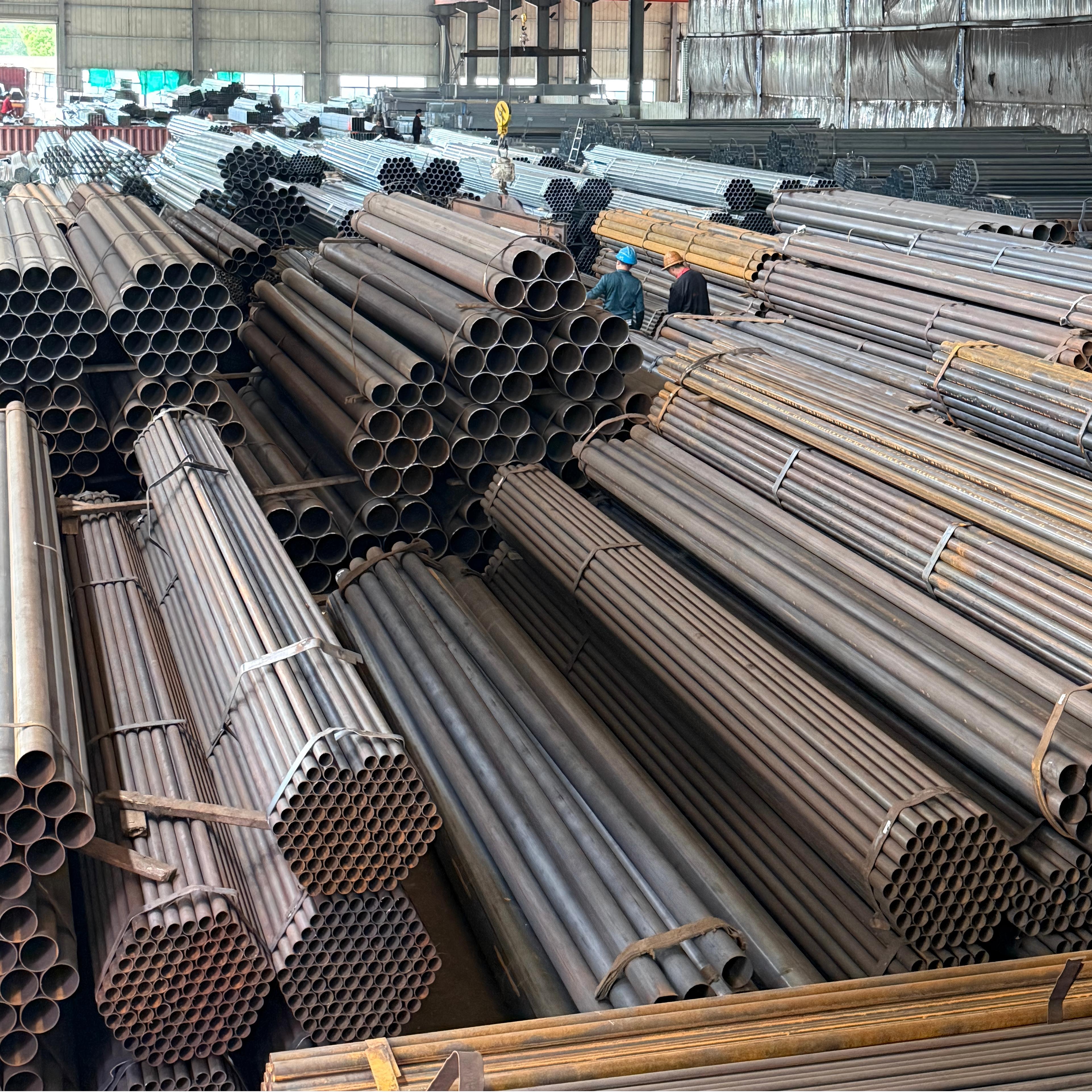 Welded pipe