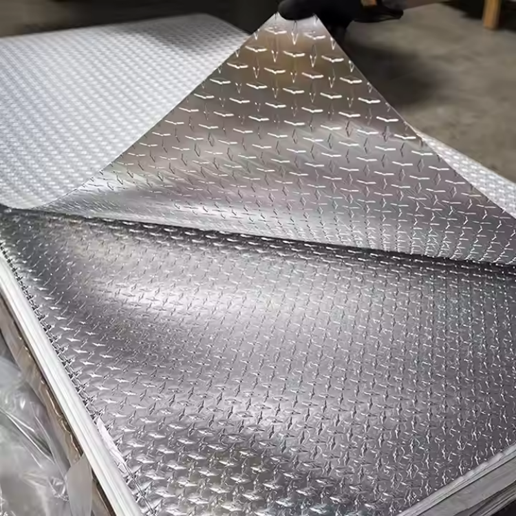 China Supplier A36 Q235B Pattern Embossed Steel Plate Carbon Steel Checkered Plate