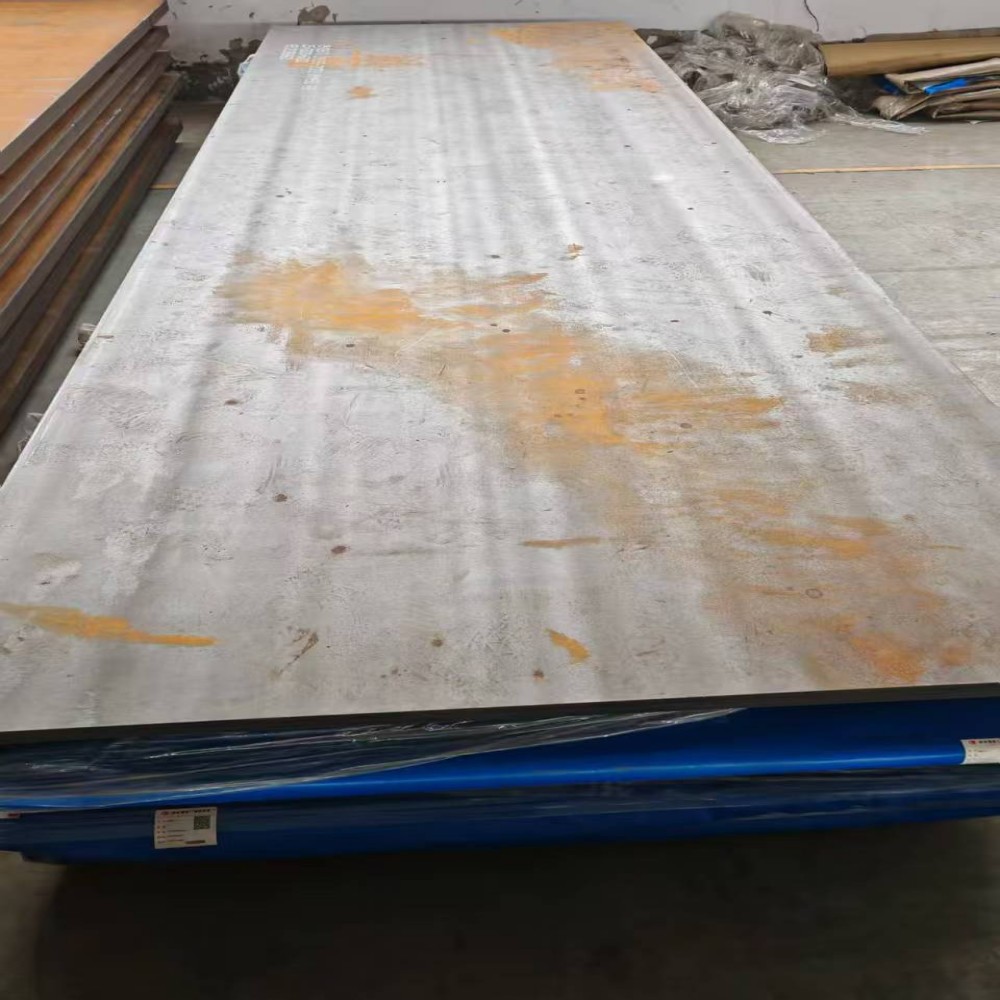 Structure Steel CRC HRC Q235 ASTM A36 SS400 St37 St53 S235jr Hot Rolled Black Carbon Steel Sheets with Large Stock