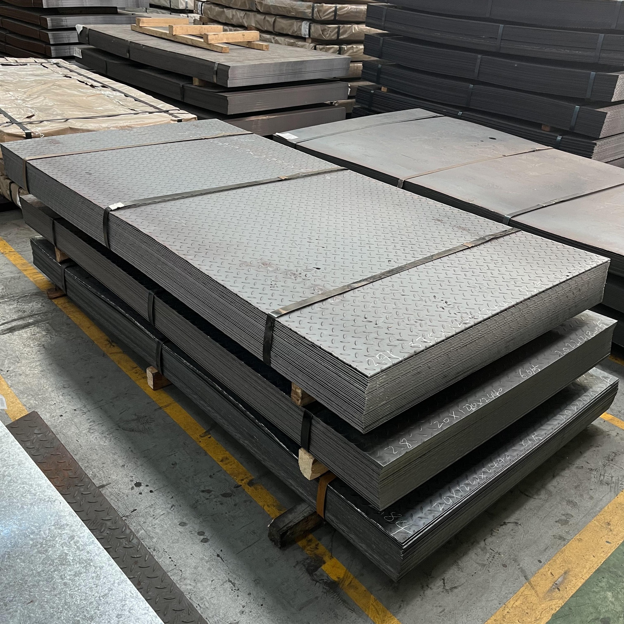 Hot-Rolled Carbon Structural Steel Sheets ASTM A36 20mm Thick Best Price MS Iron Steel Plate