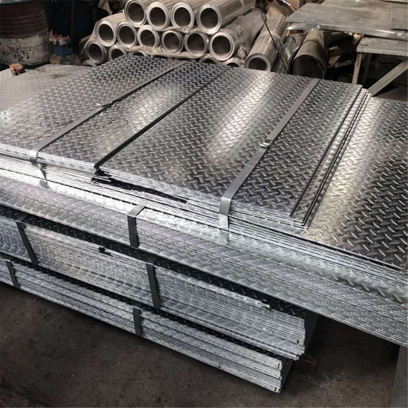 China Factory 4mm 6mm Galvanized Steel Plate Best Price Checkered Steel Plate Customized For Transportation