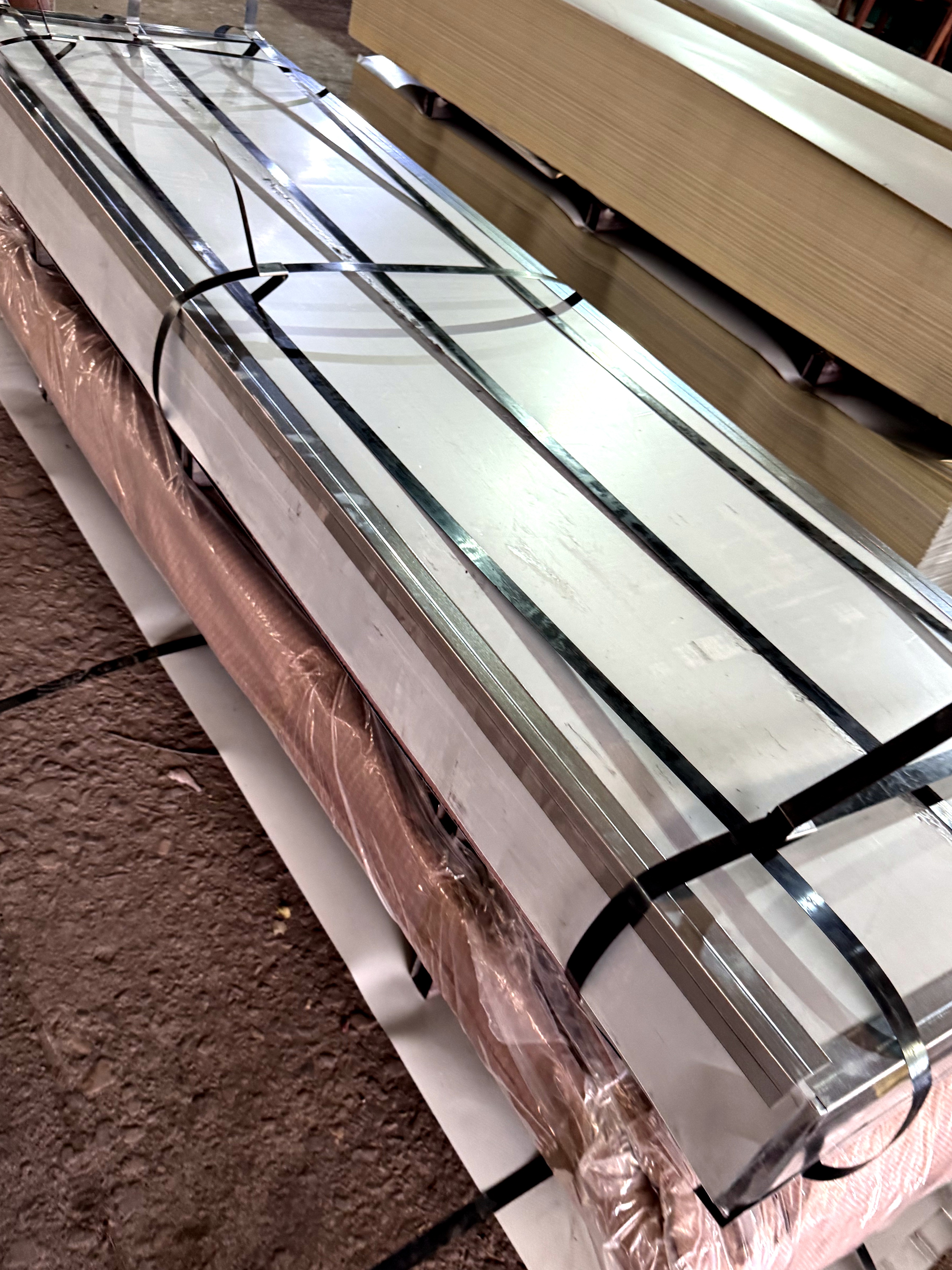 Prepainted 0.5mm Galvanized Steel Coil Corrugated PPGI For Color Coated Roofing Sheet Cut To Size Galvalume Steel Used In Making