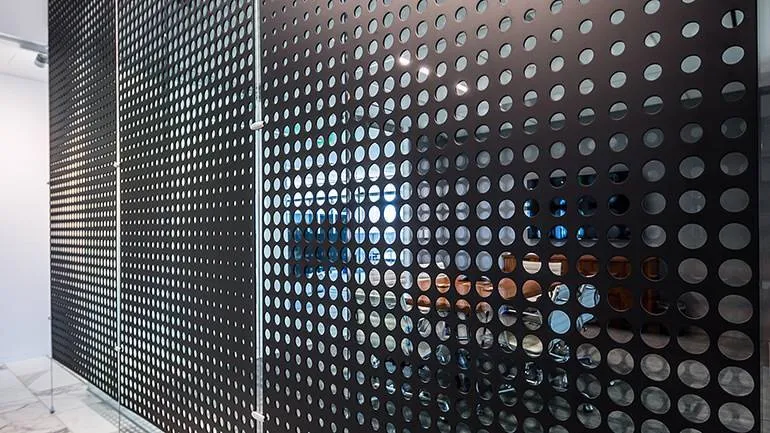 1mm 1.2mm Hole Diameter Stainless Steel 304 Perforated Sheet Punched Metal Stainless Steel Perforated Sheet