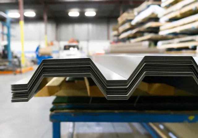 Corrugated steel sheet maintenance illustration