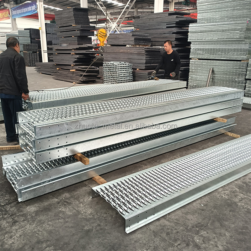 Heavy Load Mild Steel Serrated Perforated Walkway Sheet Round Hole 6.0mm Industrial Grade Drainage System Outdoor Floor Coated