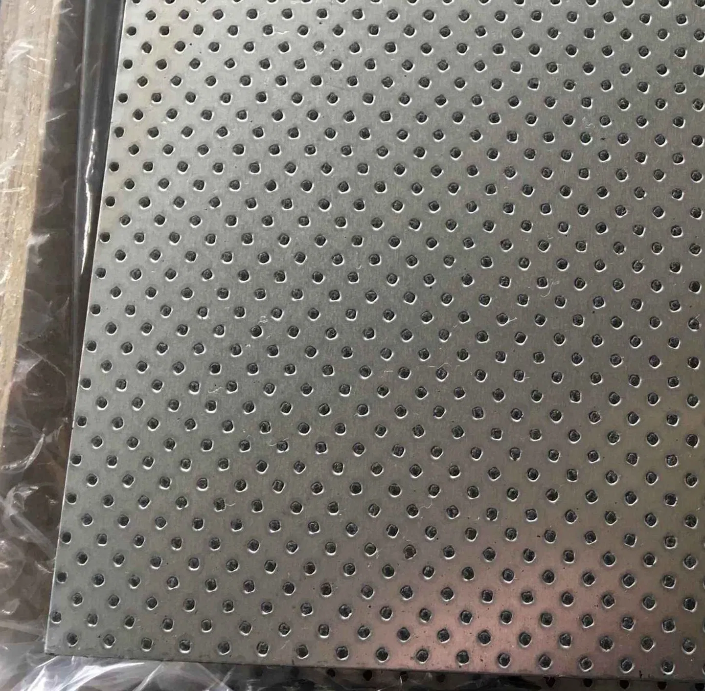 Cylinder Head Gasket Sheet Beater Papers Graphite Coated Perforated Steel Composite Sheet